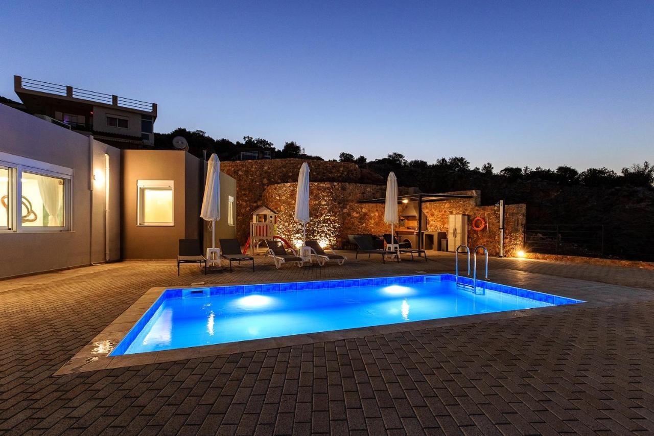 Villa Irifay อายิโอสนิโกลาโอส ภายนอก รูปภาพ